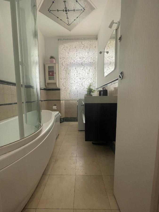 Gens Julia Apartment Rome Exterior photo